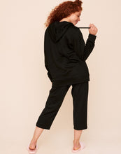 Load image into Gallery viewer, Earth Republic Jaelyn Cropped Pant Cropped Pant in color Jet Black and shape pant
