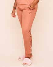 Load image into Gallery viewer, Earth Republic Shawn Jogger Pant Joggers in color Rhododendron Marl and shape jogger
