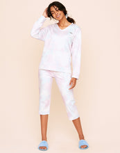 Load image into Gallery viewer, Earth Republic Jaelyn Cropped Pant Cropped Pant in color Tie Dye (Athleisure Print 2) and shape pant
