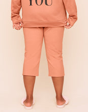 Load image into Gallery viewer, Earth Republic Jaelyn Cropped Pant Cropped Pant in color Rhododendron Marl and shape pant
