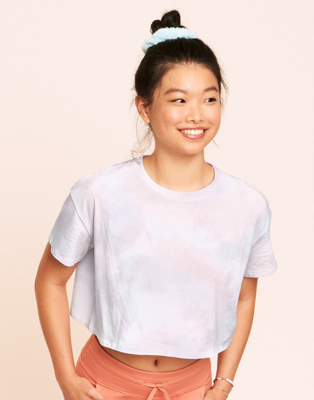 Earth Republic Austyn Cropped Crew Neck Tee Cropped Top in color Tie Dye (Athleisure Print 2) and shape short sleeve tee