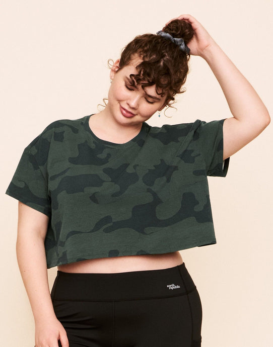 Earth Republic Austyn Cropped Crew Neck Tee Cropped Top in color Camouflage (Athleisure Print 3) and shape short sleeve tee